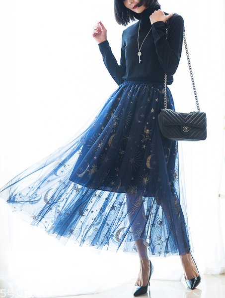 藍色服裝怎么搭配？開春讓你高級又有格調