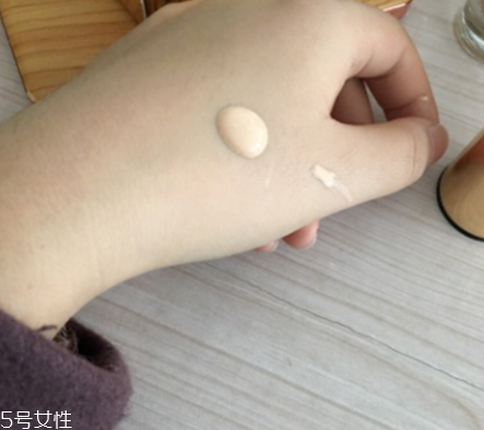 ysl圣羅蘭粉底液遮瑕效果好嗎？遮瑕強(qiáng)度不夠