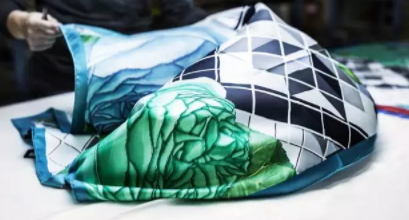 dior迪奧絲巾正品價(jià)格 一條絲巾也是你買(mǎi)不起的價(jià)格