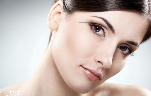 臉過敏發(fā)紅癢可以用鹽水洗嗎 臉過敏發(fā)紅癢緊急處理方法 臉過敏發(fā)紅癢可以用鹽水洗嗎 臉過敏發(fā)紅癢緊急處理方法