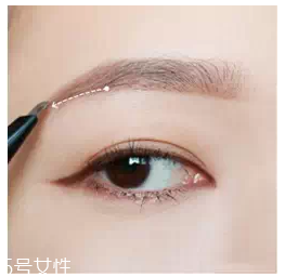 眉粉怎么畫眉毛好看？這么用眉妝超完美