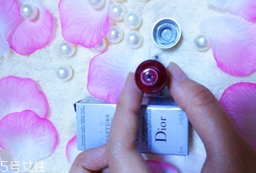 dior迪奧精華液多少錢？貴有貴的道理