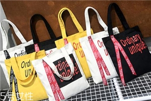 帆布包什么款式好看？這個(gè)春天一起文藝起來