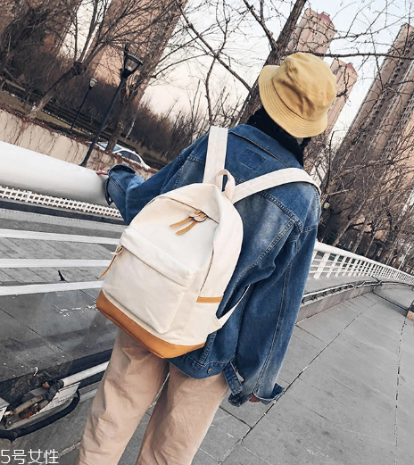 帆布包什么款式好看？這個(gè)春天一起文藝起來