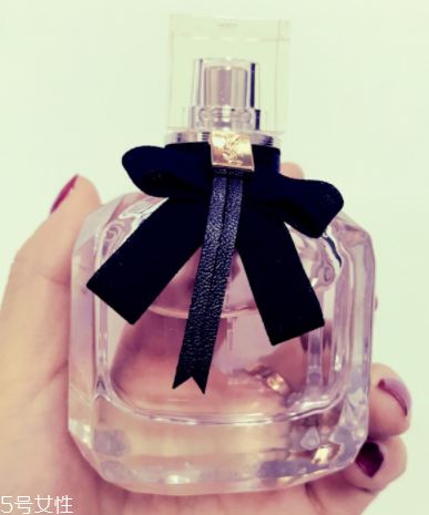 濃香水和淡香水哪個好？淡香水男女都能用