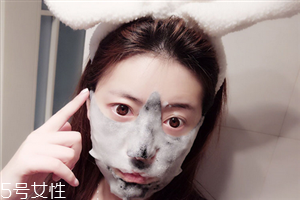 春雨泡泡面膜使用方法 敷完一定要用洗面奶清潔臉部 春雨泡泡面膜使用方法 敷完一定要用洗面奶清潔臉部