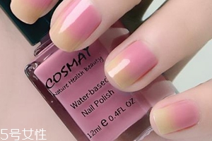 指甲油有點變稠了怎么辦？加入透明指甲油