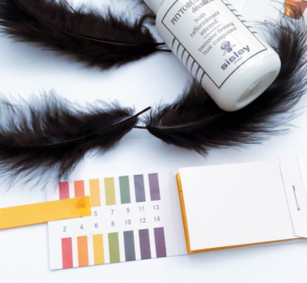 sisley希思黎和雅詩蘭黛哪個(gè)好？