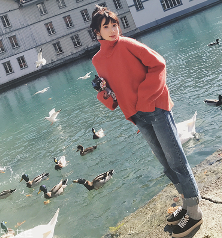 牛仔褲腰低了怎么加高？巧妙低腰變高腰