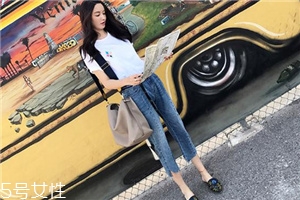 牛仔褲用熱水還是冷水洗？熱水洗會縮水嚴重