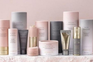 妝前乳用手還是海綿？水潤(rùn)質(zhì)地用手