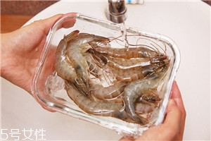 新鮮基圍蝦怎么選和保存 新鮮基圍蝦怎么選和保存