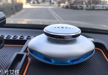 汽車香水怎么安裝？香水座需粘貼