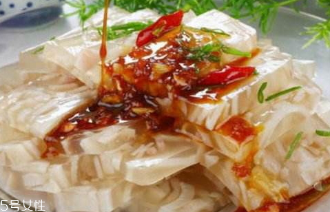 吃豬皮凍會發(fā)胖嗎 膽固醇含量很高 吃豬皮凍會發(fā)胖嗎 膽固醇含量很高