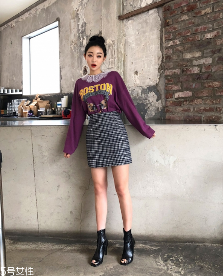 衛(wèi)衣搭配什么裙子好看？春日少女范兒盡顯