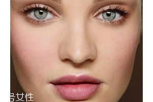 希思黎腮紅筆怎么用？這么做打造修長小臉
