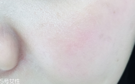 希思黎腮紅筆怎么用？這么做打造修長(zhǎng)小臉