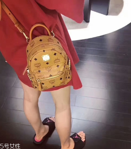 mcm是韓國還是德國的？辨識度超高的雙肩包品牌