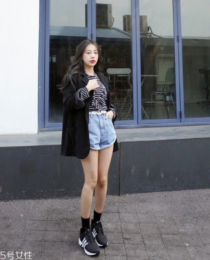 寬松西裝怎么搭配？玩轉(zhuǎn)oversize個性風