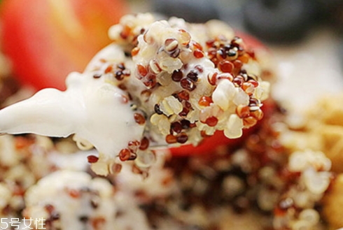 藜麥可以蒸米飯嗎？藜麥蒸米飯要泡嗎？