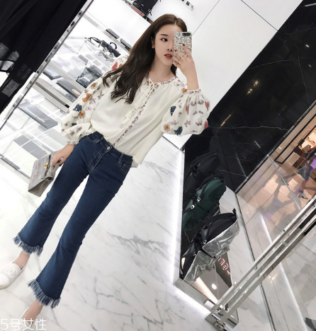 牛仔褲顏色太深怎么辦？牛仔褲褪色需謹(jǐn)慎