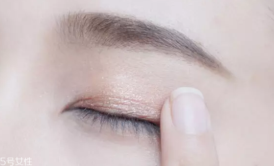 眉卡好用還是眉貼好用？眉貼更精確