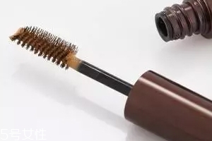 染眉膏和眉筆哪個好用？染眉膏適合濃眉