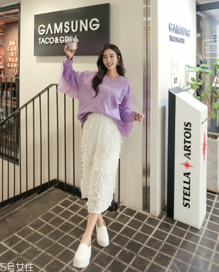 紫色衛(wèi)衣怎么搭配？流行色助你成為時尚女王