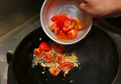 三杯雞的做法哪三杯 三杯雞的三杯是什么意思 三杯雞的做法哪三杯 三杯雞的三杯是什么意思