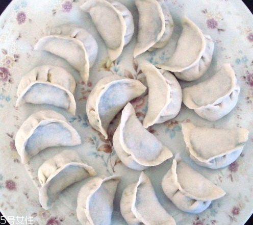 香椿水餃怎么做好吃？超詳細(xì)香椿豆腐餃子做法