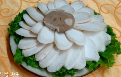 杏鮑菇怎么洗才干凈？鹽水泡泡輕松去污