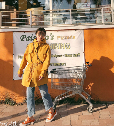 牛仔褲發(fā)臭是怎么回事？和水洗工藝有關