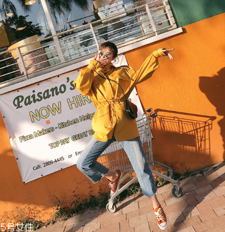 牛仔褲發(fā)臭是怎么回事？和水洗工藝有關