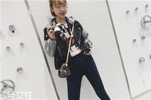 牛仔褲和休閑褲哪個(gè)好看？各有各的特色