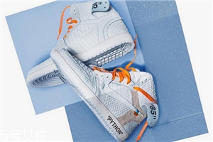 off white與aj 1聯(lián)名款白色蟒皮定制版在哪買_多少錢？