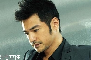 定型啫喱膏怎么用？三步打造完美發(fā)型