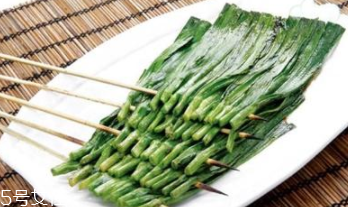 韭菜怎么保存時(shí)間長(zhǎng)？真空保存最持久