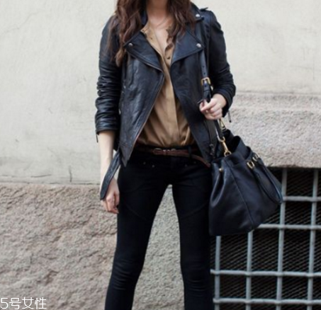 職業(yè)裝怎么穿好看？褪去稚氣邁向成熟