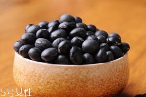 黑豆怎么吃不上火？黑豆汁喝了不上火