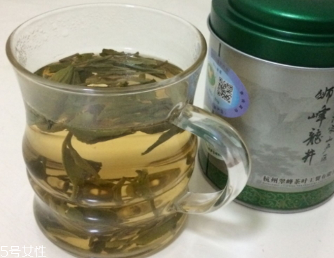 獅峰龍井怎么泡 入壺待泡 獅峰龍井怎么泡 入壺待泡