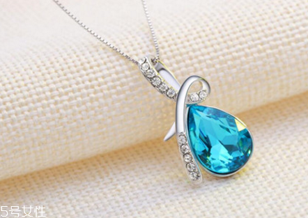藍水晶項鏈一般多少錢？色澤優(yōu)質(zhì)的上萬元