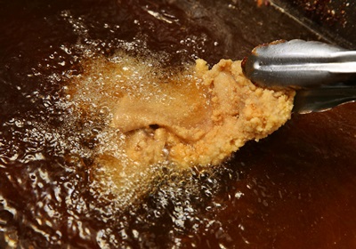 炸雞腿怎么做到外酥里嫩小竅門 炸雞腿怎么做到外酥里嫩小竅門