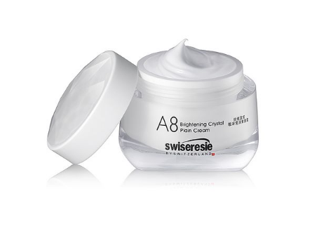 素顏霜和bb霜哪個效果好 這樣涂素顏霜對皮膚好 素顏霜和bb霜哪個效果好 這樣涂素顏霜對皮膚好