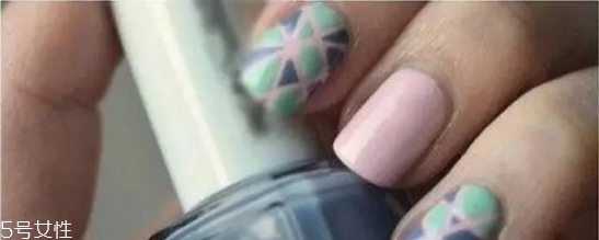 2022春天適合什么顏色美甲 純色系列顯手白的美甲圖片 2022春天適合什么顏色美甲 純色系列顯手白的美甲圖片