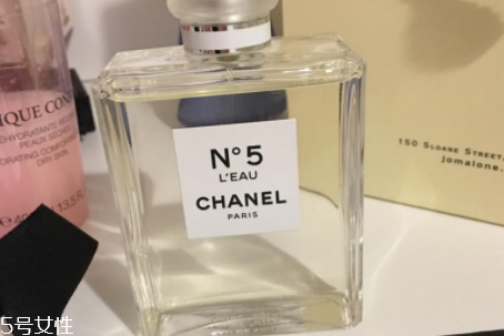 香奈兒5號(hào)香水什么味？大自然的味道