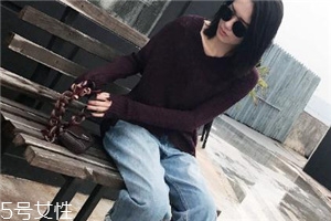 牛仔褲褲腿太緊怎么辦？這樣就解決了