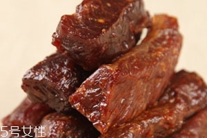牛肉干不能和什么一起吃 相克食物 牛肉干不能和什么一起吃 相克食物