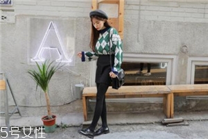 格子毛衣怎么搭配？盡顯減齡學(xué)院風(fēng)