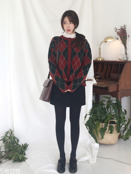 格子毛衣怎么搭配？盡顯減齡學(xué)院風(fēng)