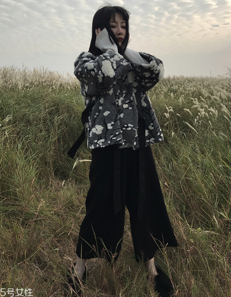 2022年流行什么樣的闊腿褲？點亮時尚格調(diào)